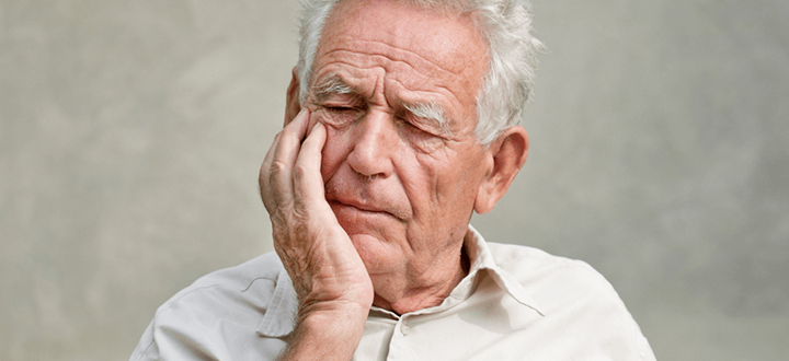 入れ歯のお悩みは一人で抱え込まないで